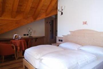 Arisch 4*