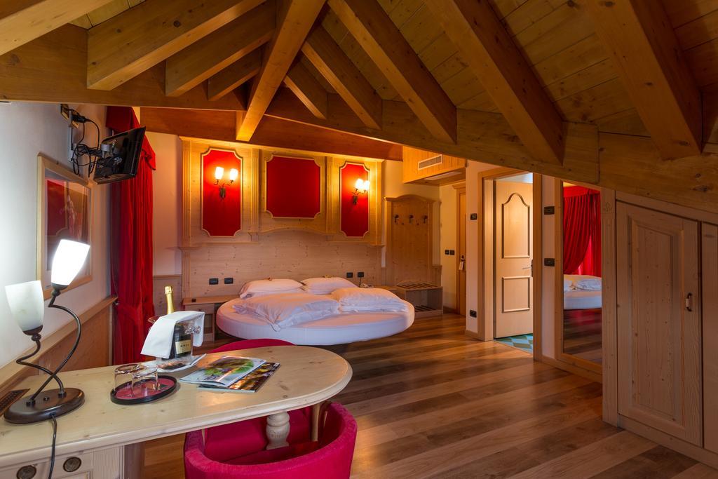 Arisch Hotel