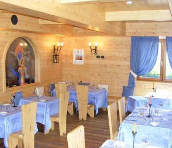 Hotel Arisch 4*